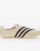 adidas Originals Сникърси adidas Virginia Vario Flat Earther By Pharrell Chalk White/ Core Black/ Chalk White