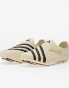 adidas Originals Сникърси adidas Virginia Vario Flat Earther By Pharrell Chalk White/ Core Black/ Chalk White