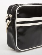FRED PERRY Чанта Classic Mini Shoudler Bag Black/ Ecru