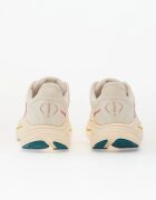 HOKA® Сникърси W Clifton 10 Birch/ Alabaster