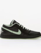 Jordan Сникърси Air 1 Low Black/ Pistachio Frost