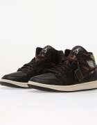 Jordan Сникърси Air 1 Mid SE Black/ Chalk-Velvet Brown