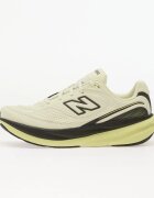 New Balance Сникърси 1080 v15 Pistachio Butter/ Black