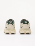 New Balance Сникърси 9060 Nightwatch Green/ Angora