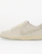 Nike Обувки Dunk Low LV8 Kids Sail/ Light Bone/ Coconut Milk
