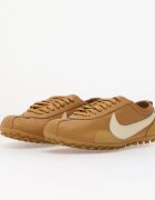 Nike Сникърси Moon Flax/ Pale Ivory-Gum Medium Brown-Malachite