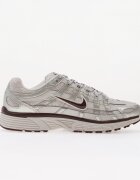 Nike Сникърси P-6000 Vast Grey/ Burgundy Crush-Metallic Silver