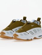 Nike Сникърси W Air Max Sndr Olive Flak/ Blue Tint-Black-Gum Med Brown