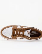 Nike Сникърси W Dunk Low Sail/ Lt British Tan-White