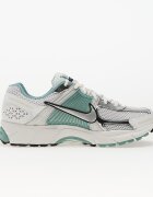 Nike Сникърси W Zoom Vomero 5 Summit White/ Mtlc Silver-Wolf Grey-Pure Platinum-Cannon-Black