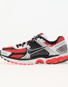 Nike Сникърси Zoom Vomero 5 Se Bright Crimson/ Black-Glacier Ice