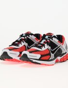 Nike Сникърси Zoom Vomero 5 Se Bright Crimson/ Black-Glacier Ice