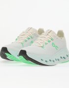 On Cloudsurfer Max Ivory/ Flurry