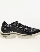 Salomon Сникърси XT-4 Og Needlepoint Black/ Icicle/ Deep Lichen Green
