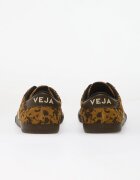 Veja Сникърси Panenka Suede Camel-Wild-Country