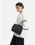 Calvin Klein Дамска чанта Emblem Hw Pebble Doctor Shoulder LV04F3614G