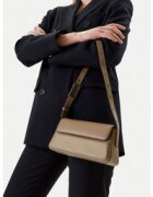 Calvin Klein Jeans Дамска чанта Belted Small Shoulder Bag LV04K3110G