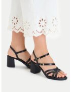 Clarks Сандали Ezoria Strap 26185893