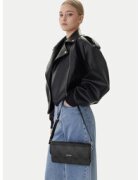 Guess Дамска чанта Sadie HWOS81 18190