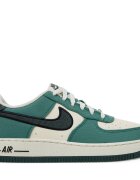 Nike Сникърси Aire Force 1 LV 8 FN4731 100 GS