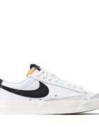 Nike Сникърси Blazer Low '77 DC4769 102