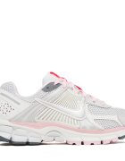 Nike Сникърси Zoom Vomero 5 FN3695 001