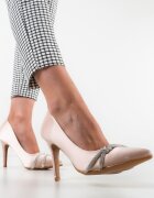 Carolie Обувки Auzo Златни