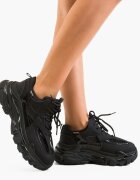 Carolie Спортни Toop Черни