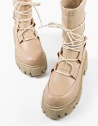 Wow Shoes Боти Henena Бежов