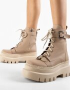 Wow Shoes Боти Sorcer Бежов