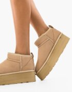 Wow Shoes Ботуши Yanez Бежов