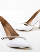 Wow Shoes Обувки Kimol Бели