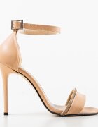 Wow Shoes Сандали на ток Cassius Бежов
