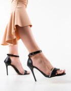 Wow Shoes Сандали на ток Cassius Черни