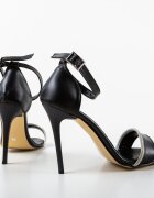 Wow Shoes Сандали на ток Cassius Черни