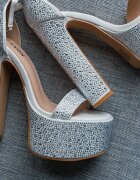 Wow Shoes Сандали на ток Courser Бели