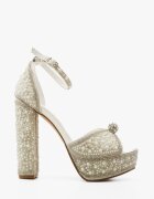 Wow Shoes Сандали на ток Gruyah Бели