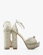 Wow Shoes Сандали на ток Gruyah Бели
