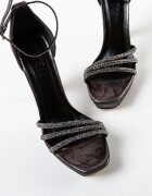 Wow Shoes Сандали на ток Hana Сив
