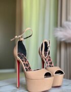 Wow Shoes Сандали на ток Ninesa Нуд