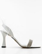 Wow Shoes Сандали на ток Salcia Бели