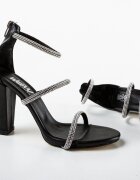 Wow Shoes Сандали на ток Uiska Черни