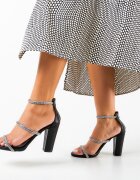 Wow Shoes Сандали на ток Uiska Черни