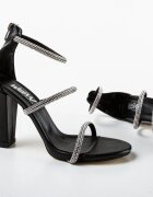 Wow Shoes Сандали на ток Uiska Черни