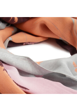 TOUS Шал By Hamd 395910284 Light Grey - Mera.bg