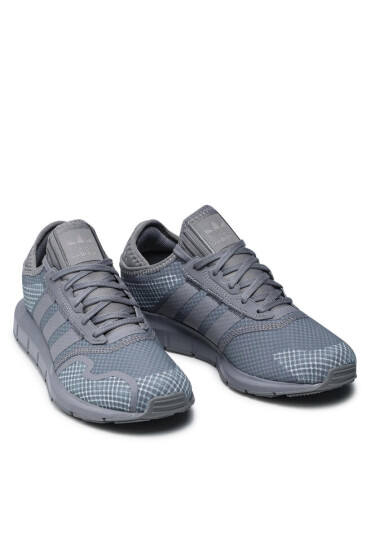 adidas Обувки - Mera.bg