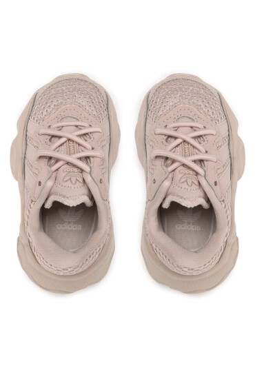 adidas Обувки OZWEEGO Shoes HQ1623 Кафяв - Mera.bg