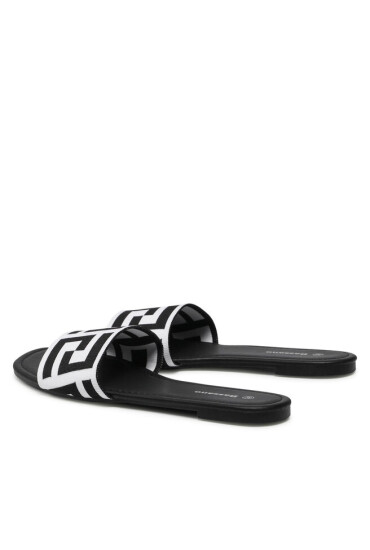 Bassano Чехли 23342HDC Black - Mera.bg