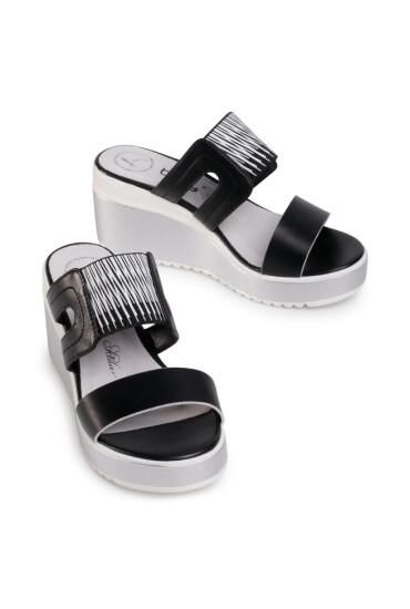Betsy Чехли 907046/01-05 Black/White - Mera.bg