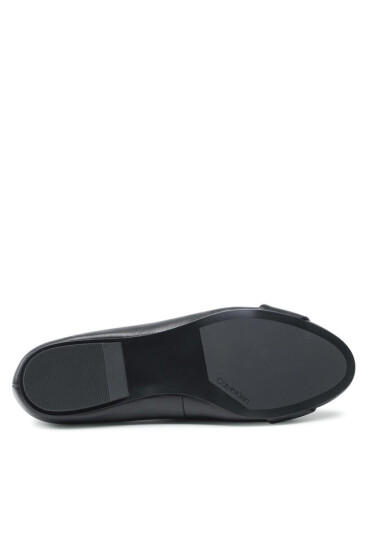 Calvin Klein Балеринки Round Ballerina W/Hdw HW0HW00626 Ck Black BAX - Mera.bg